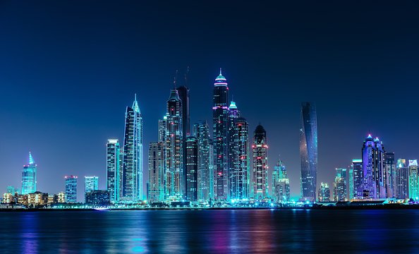 Russian Guide Modern Night Dubai Tour