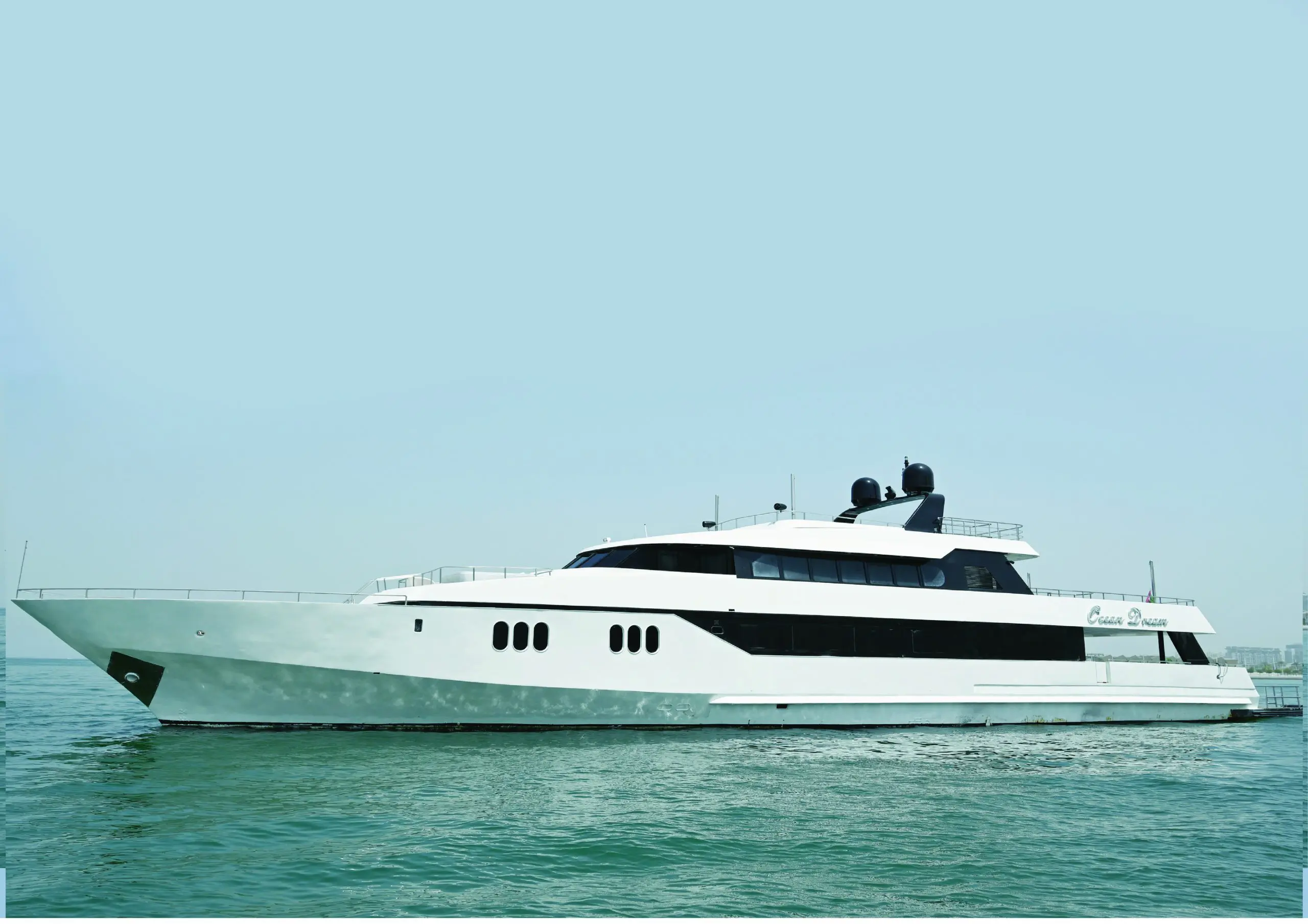 143 feet Yacht
