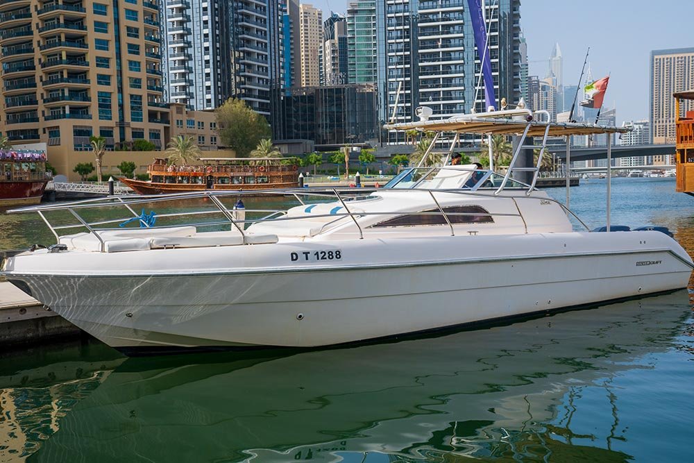 33 feet Yacht