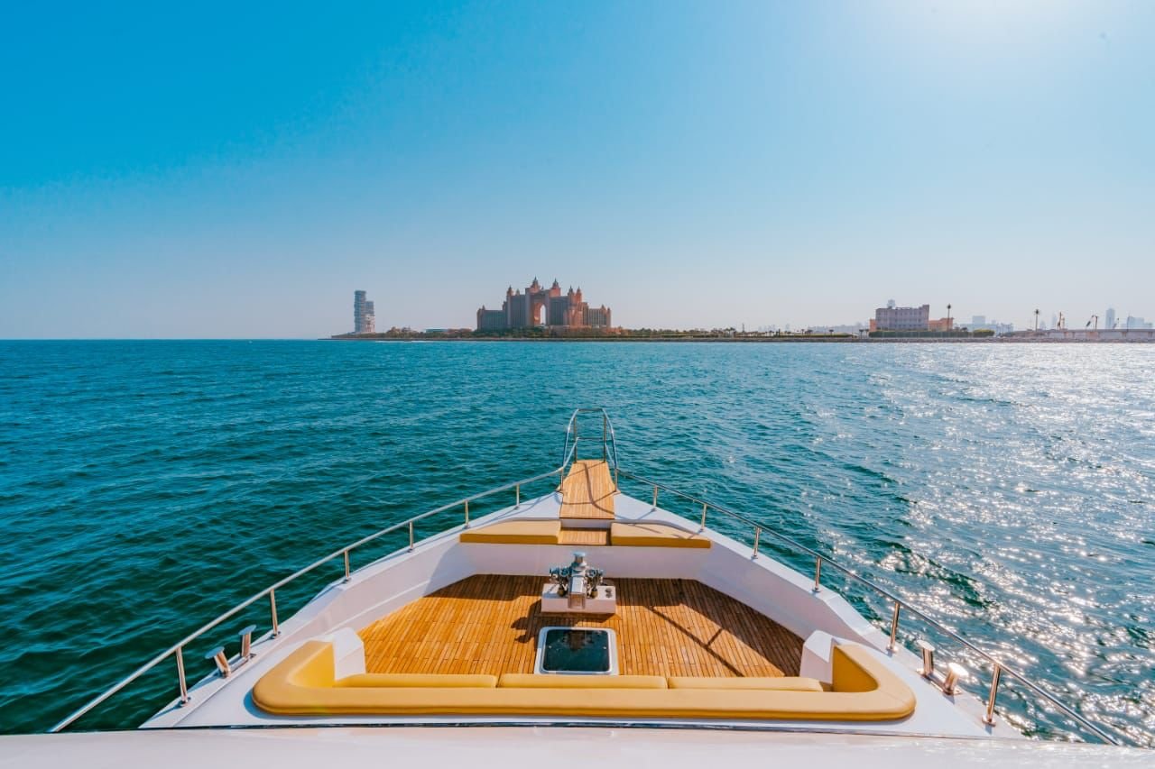 Afternoon Dubai Marina Yacht Ride